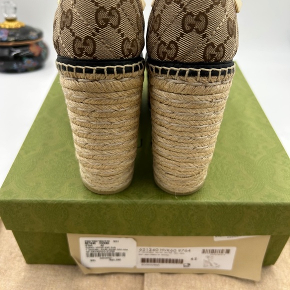 Women’s Gucci, Pilar GG ankle tie, espadrille platform wedge sandal size 42 - Picture 8 of 11